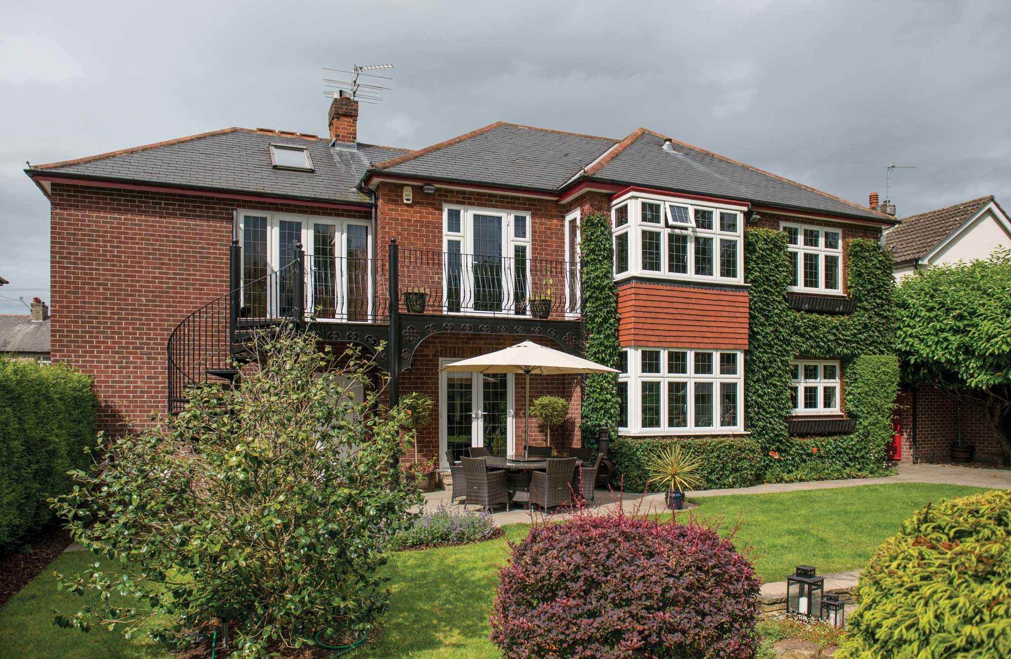 double glazed bow and bay windows in midhurst