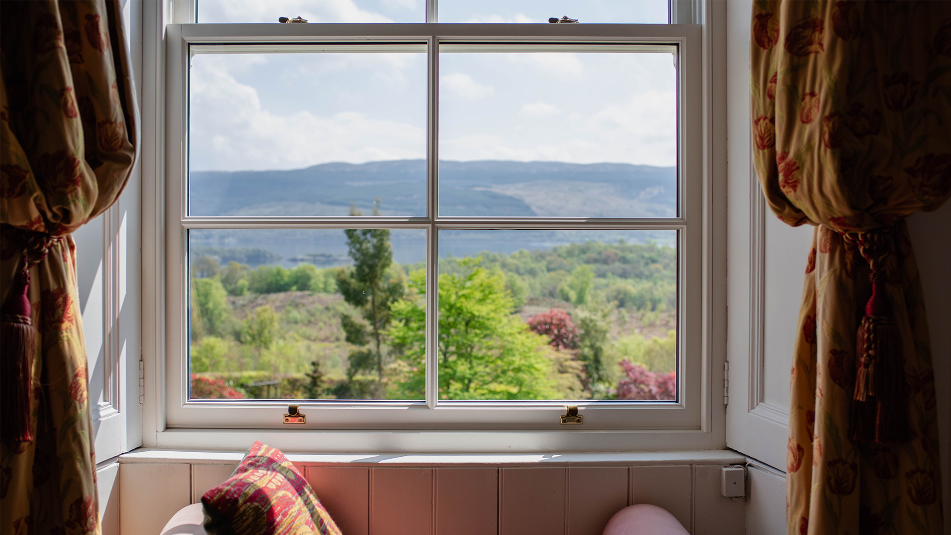 Why Now Is the Right Time to Upgrade Your Windows Before Winter