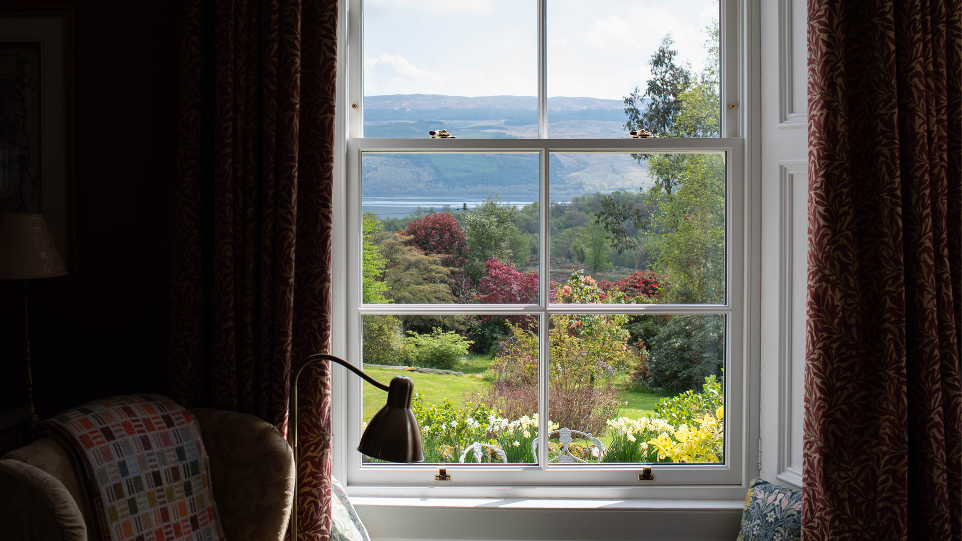 safe and secure casement windows 